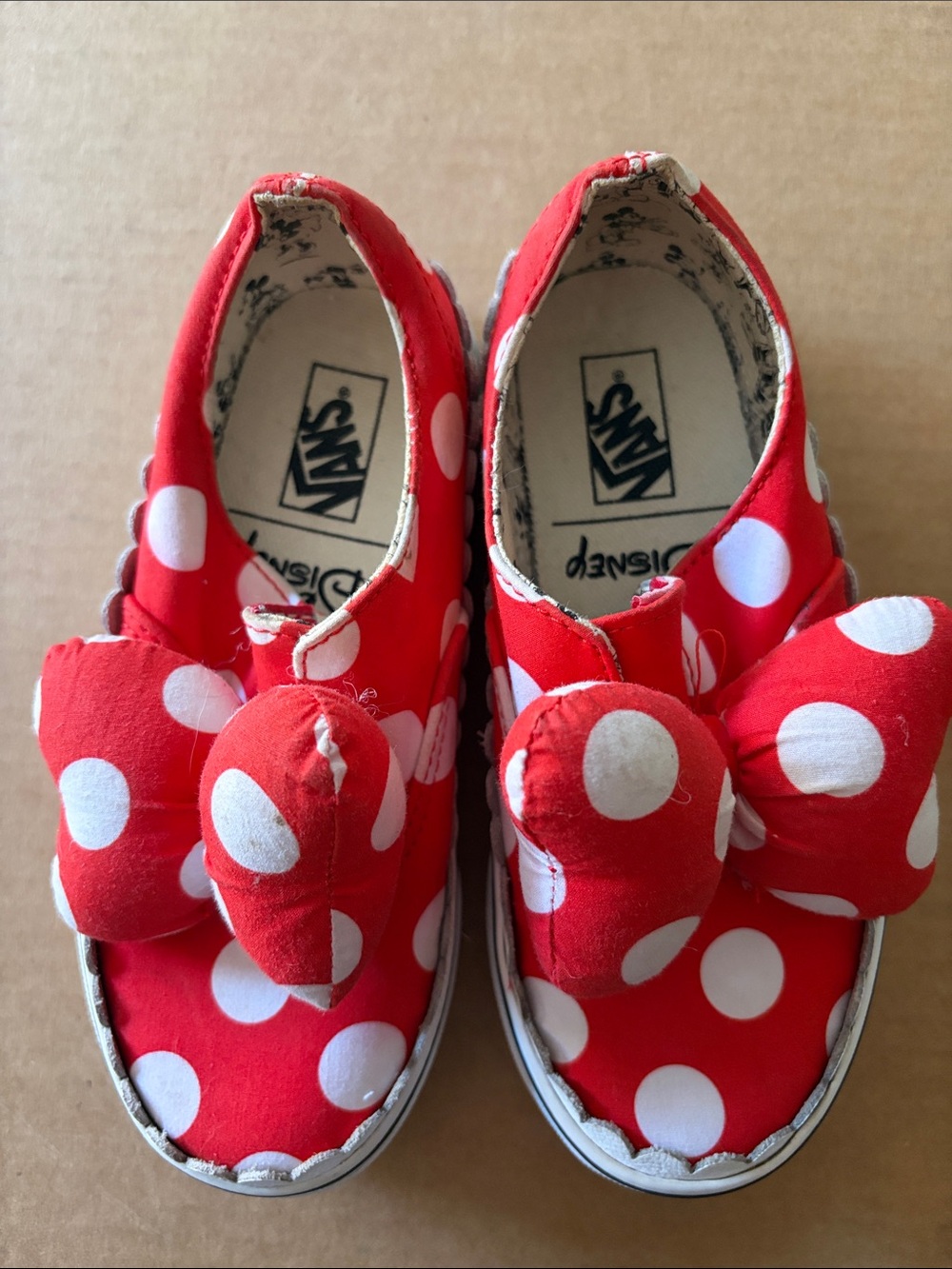 Vans x Disney Minnie Mouse Gore Bow Kids Sneakers  - SZ 12 C